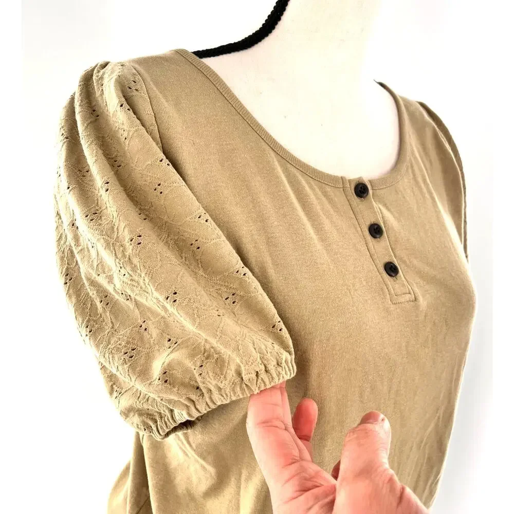 women's Madewell Lg eyelet puff sleeve tan henley tee shirt scoop neck  khaki